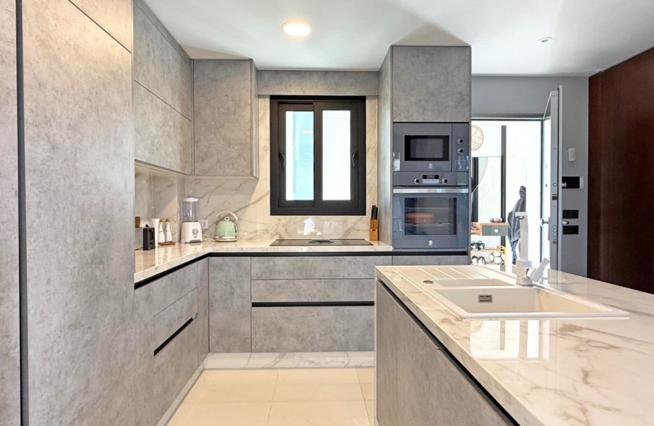 3 slaapkamer Villa te koop in Villamartin met zwembad garage - € 475.000 (Ref: 9428973)