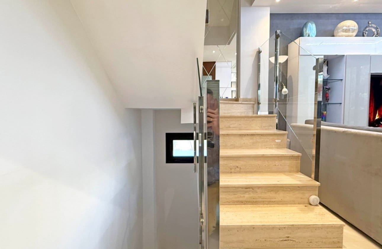 3 slaapkamer Villa te koop in Villamartin met zwembad garage - € 475.000 (Ref: 9428973)