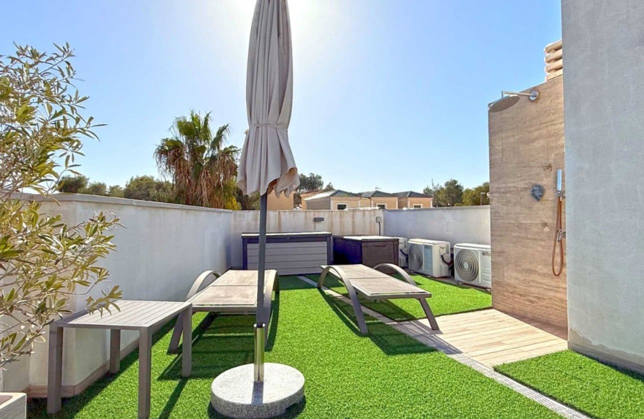 3 slaapkamer Villa te koop in Villamartin met zwembad garage - € 475.000 (Ref: 9428973)