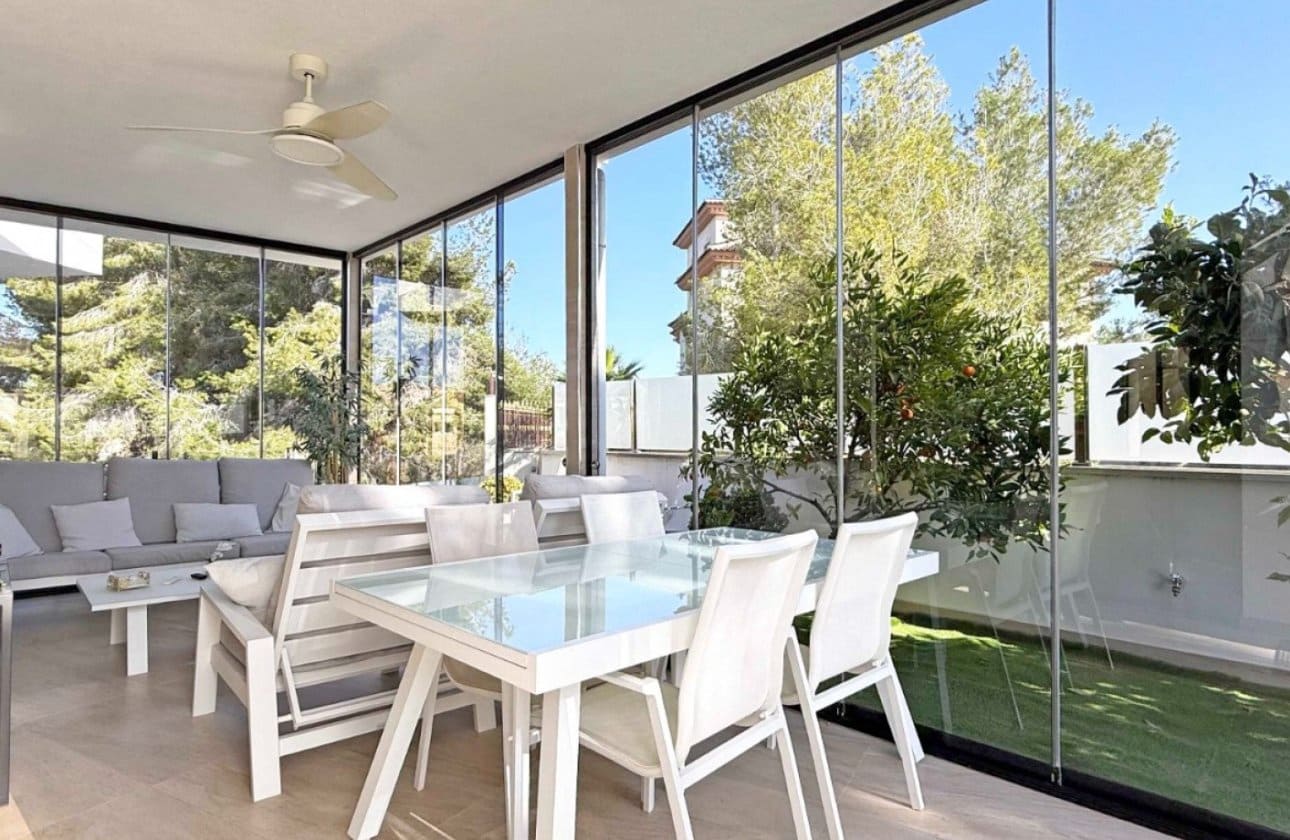 3 slaapkamer Villa te koop in Villamartin met zwembad garage - € 475.000 (Ref: 9428973)