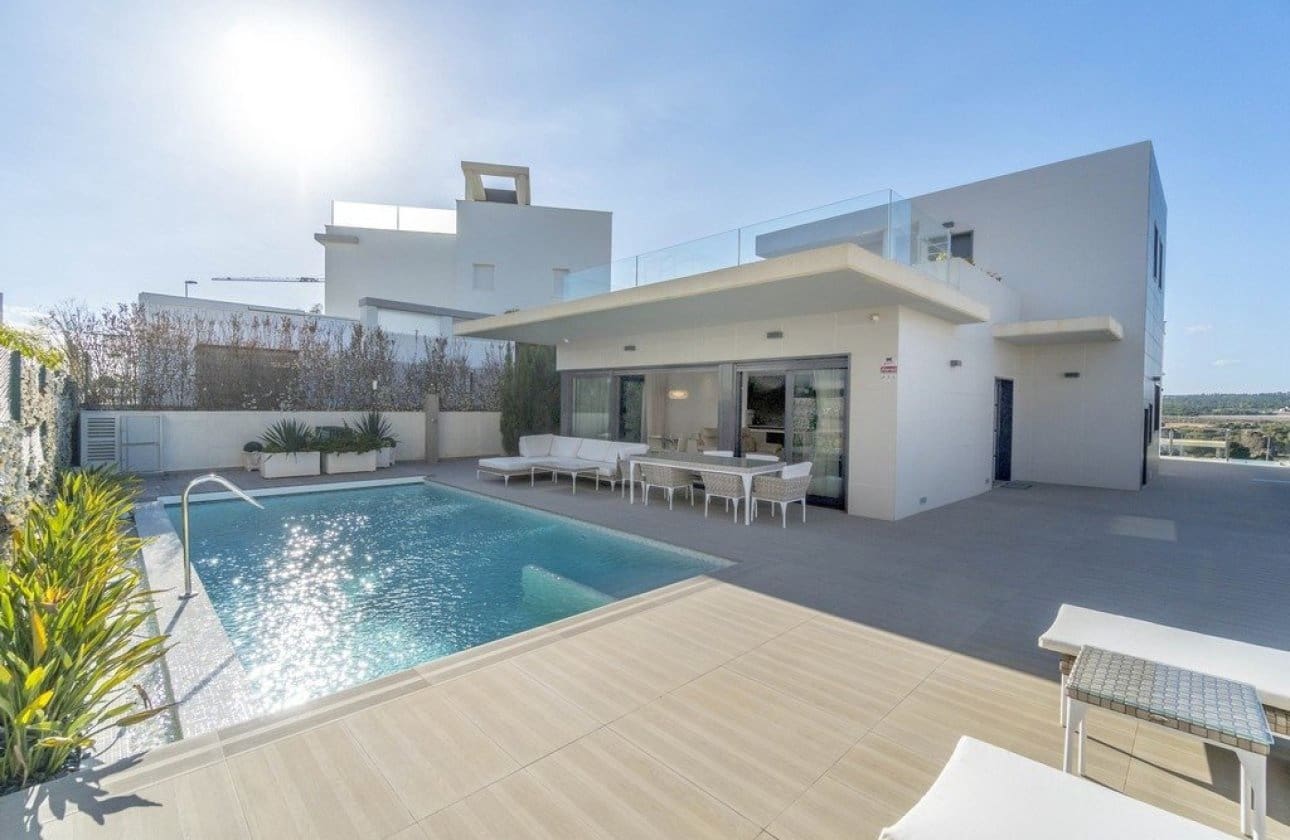 3 bedroom Villa for sale in Orihuela Costa with pool garage - € 899,000 (Ref: 9428974)
