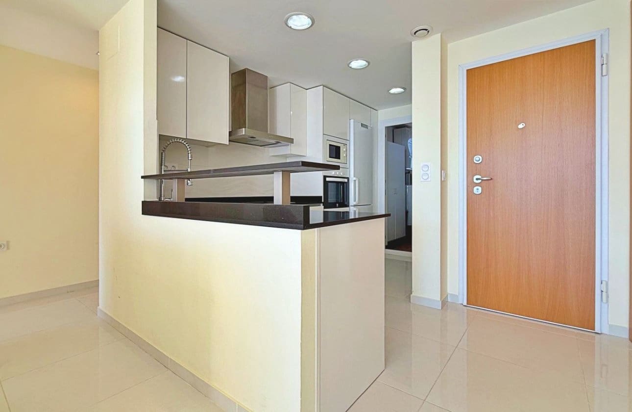 2 makuuhuone Kattohuoneisto myytävänä paikassa Punta Prima mukana uima-altaan 
autotalli - 715 000 € (Ref: 9428975)