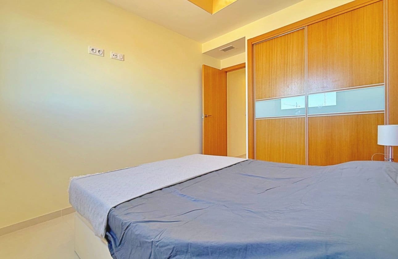 2 makuuhuone Kattohuoneisto myytävänä paikassa Punta Prima mukana uima-altaan 
autotalli - 715 000 € (Ref: 9428975)