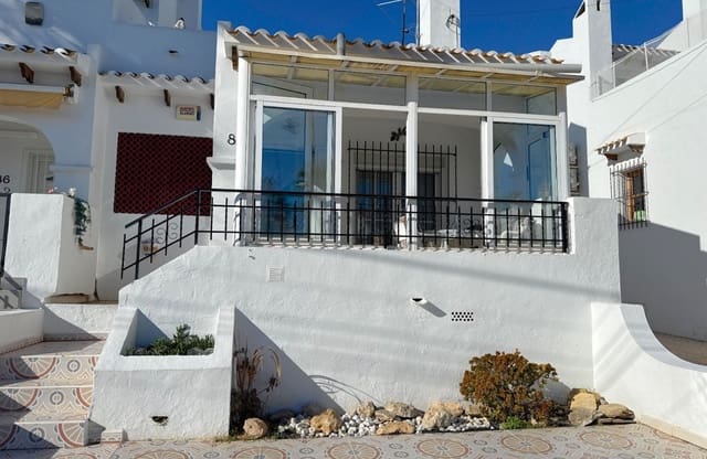 3 soverom Hus til salgs i Villamartin, Orihuela med svømmebasseng - € 229 950 (Ref: 9428977)