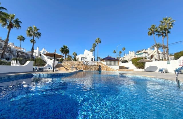 3 soverom Hus til salgs i Villamartin, Orihuela med svømmebasseng - € 229 950 (Ref: 9428977)