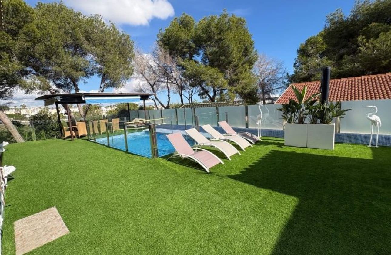 3 quarto Moradia para venda em Orihuela Costa com piscina - 460 000 € (Ref: 9428984)