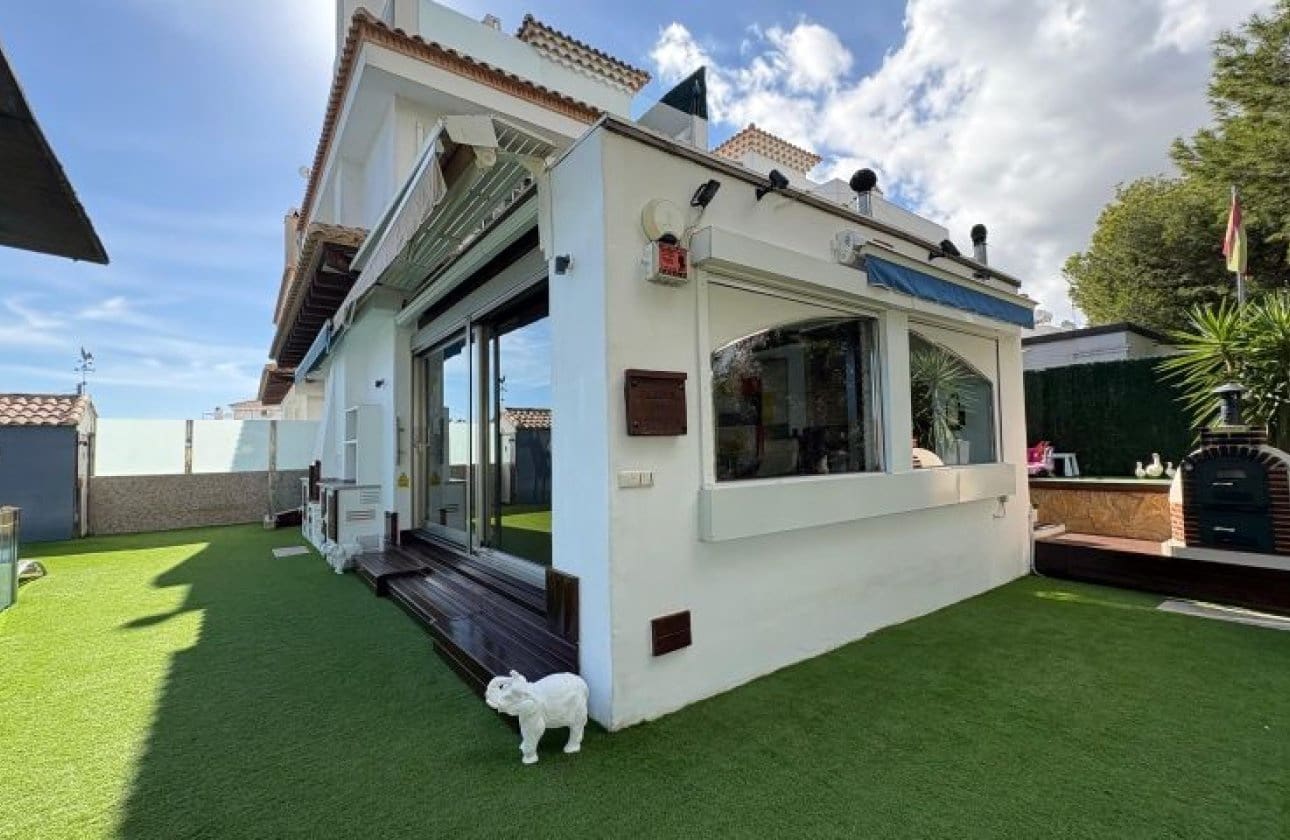 3 quarto Moradia para venda em Orihuela Costa com piscina - 460 000 € (Ref: 9428984)