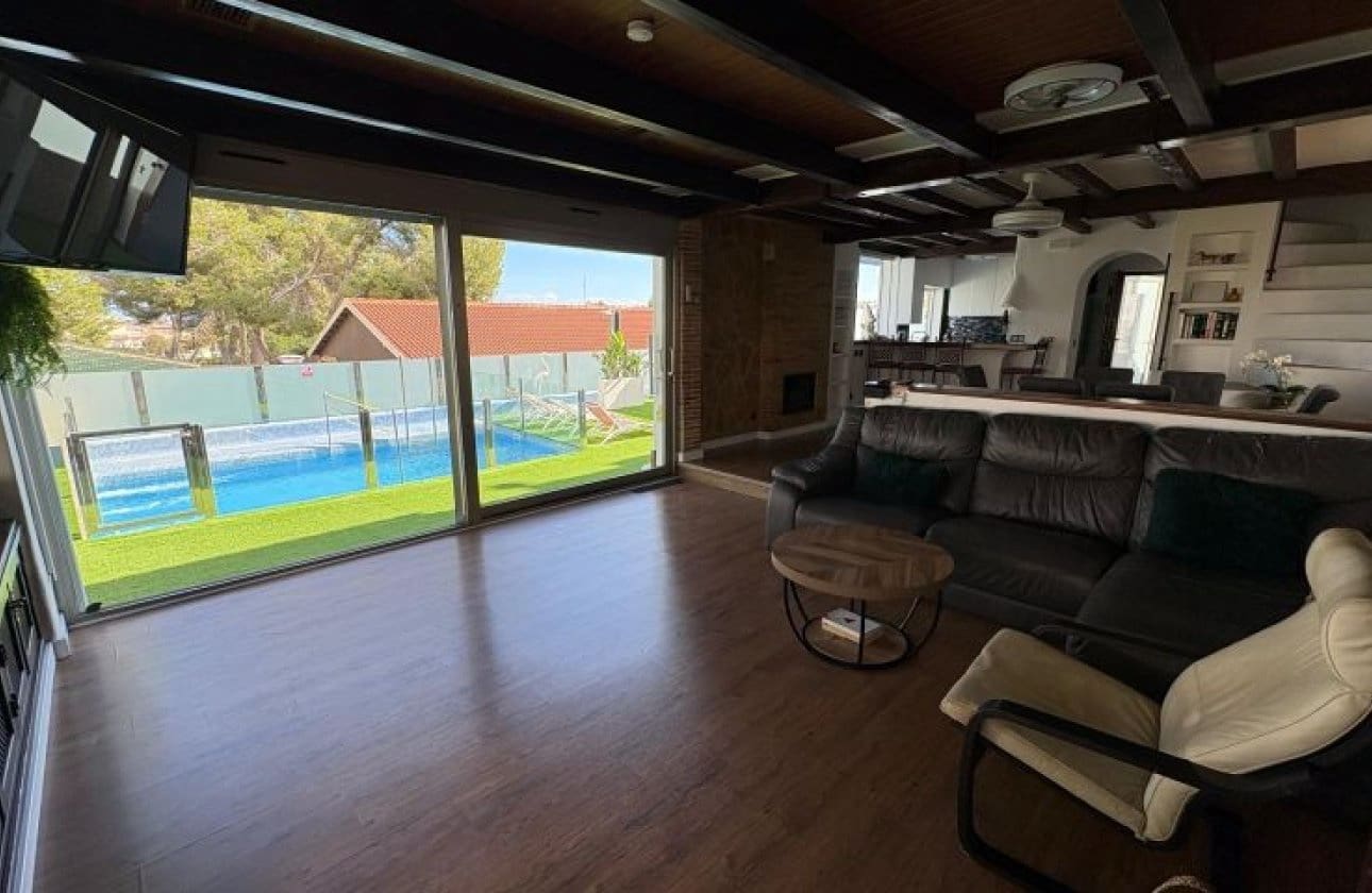 3 quarto Moradia para venda em Orihuela Costa com piscina - 460 000 € (Ref: 9428984)