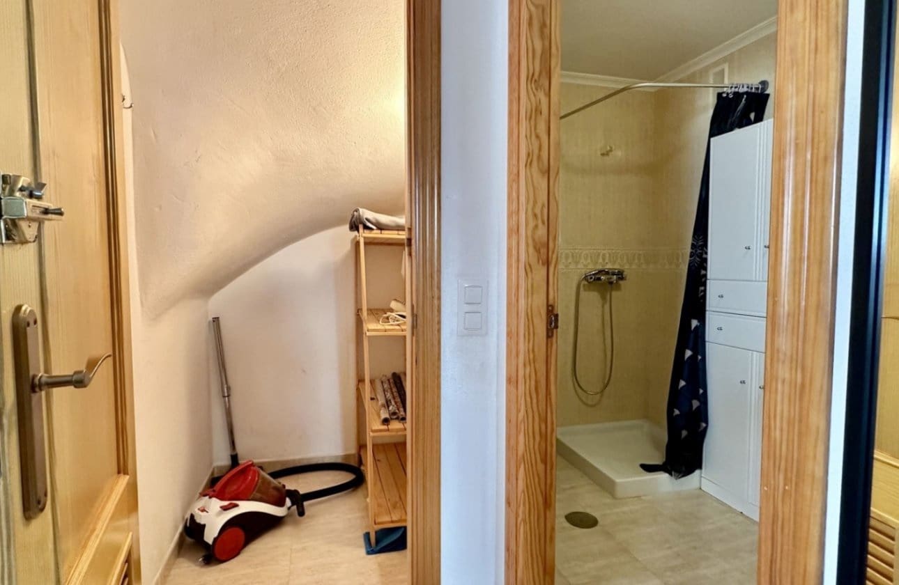 3 Zimmer Apartment zu verkaufen in Playa Flamenca mit Pool - 289.000 € (Ref: 9428985)