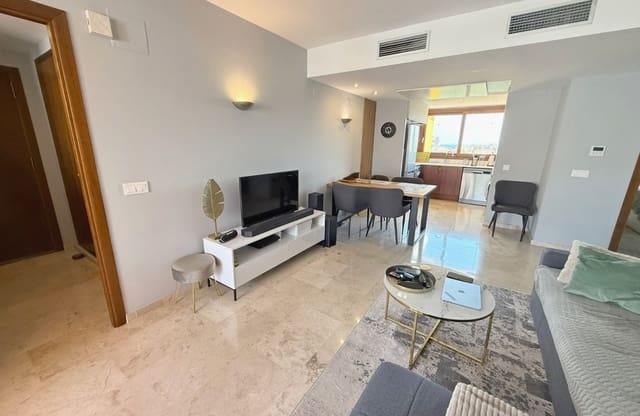 Ático de 2 habitaciones en Punta Prima, Torrevieja en venta con piscina - 297.000 € (Ref: 9428986)
