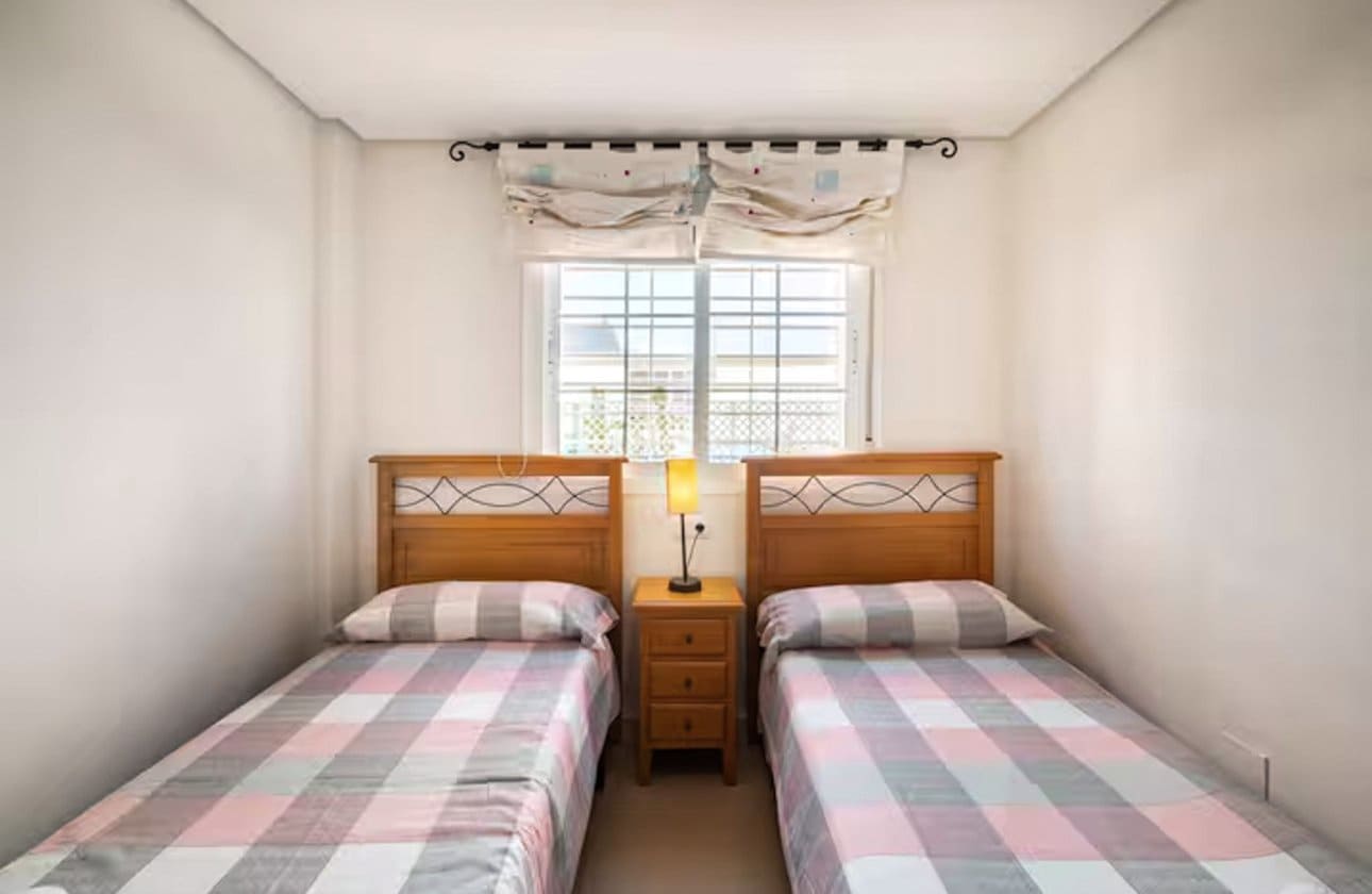 2 soveværelse Lejlighed til salg i Pilar de la Horadada med swimmingpool garage - € 285.000 (Ref: 9428987)