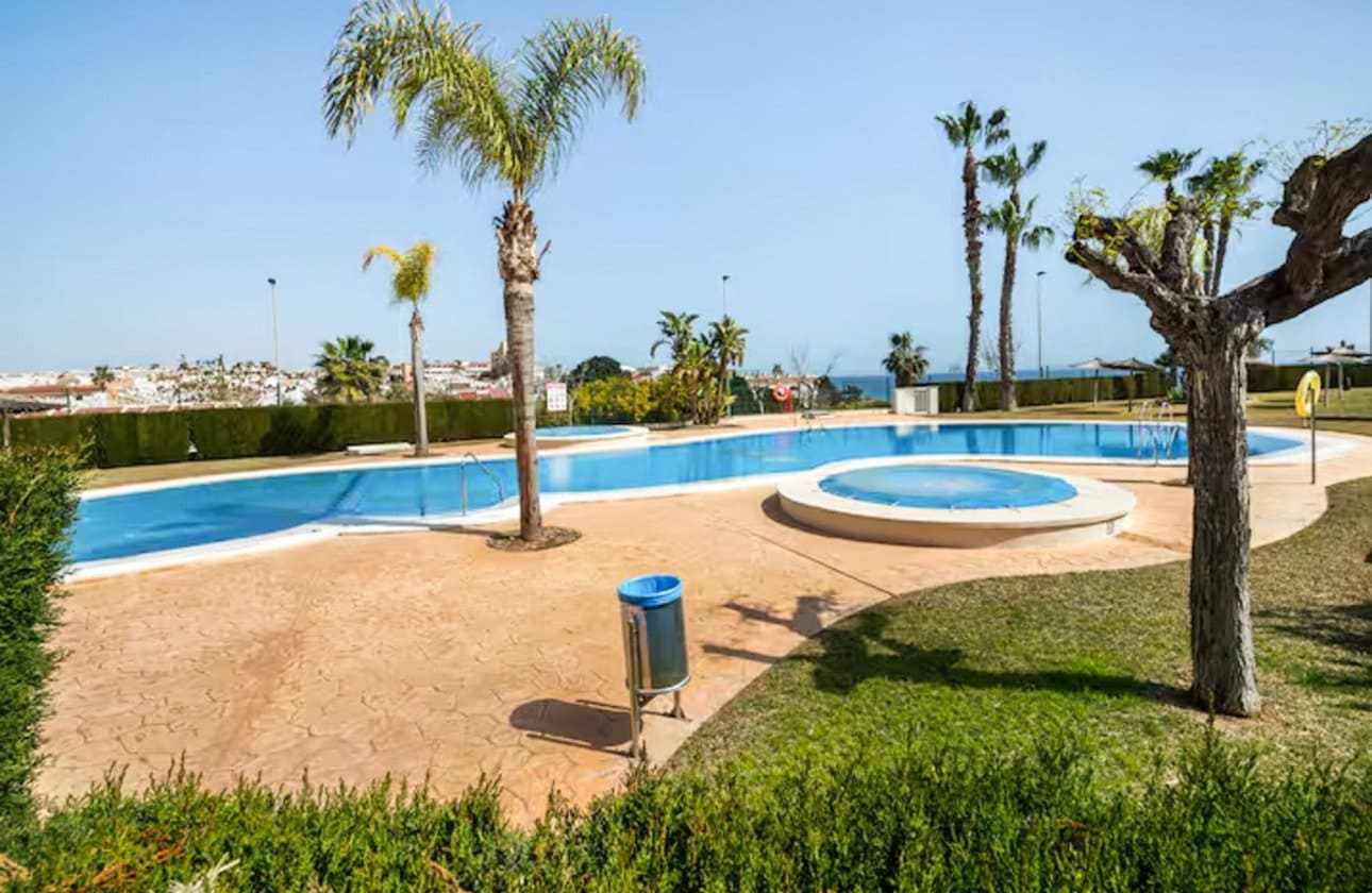 2 soveværelse Lejlighed til salg i Pilar de la Horadada med swimmingpool garage - € 285.000 (Ref: 9428987)