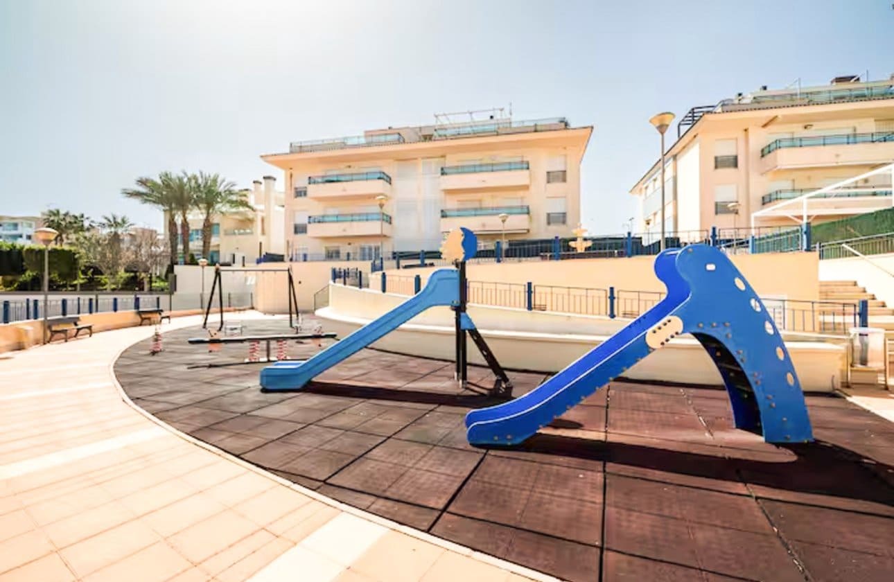 2 soveværelse Lejlighed til salg i Pilar de la Horadada med swimmingpool garage - € 285.000 (Ref: 9428987)