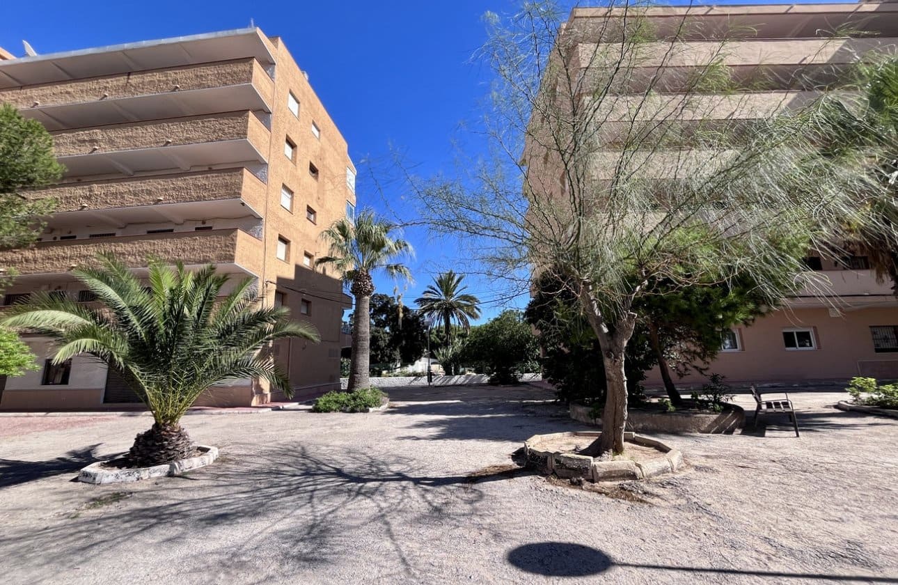 3 bedroom Apartment for sale in La Mata - € 199,990 (Ref: 9428990)