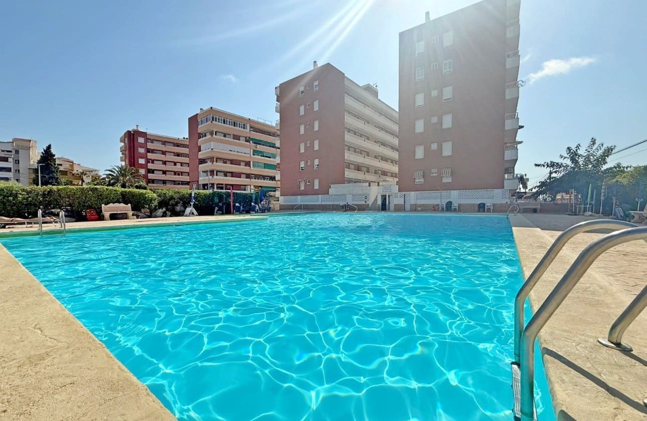 2 slaapkamer Appartement te koop in Orihuela Costa met zwembad - € 275.000 (Ref: 9428992)