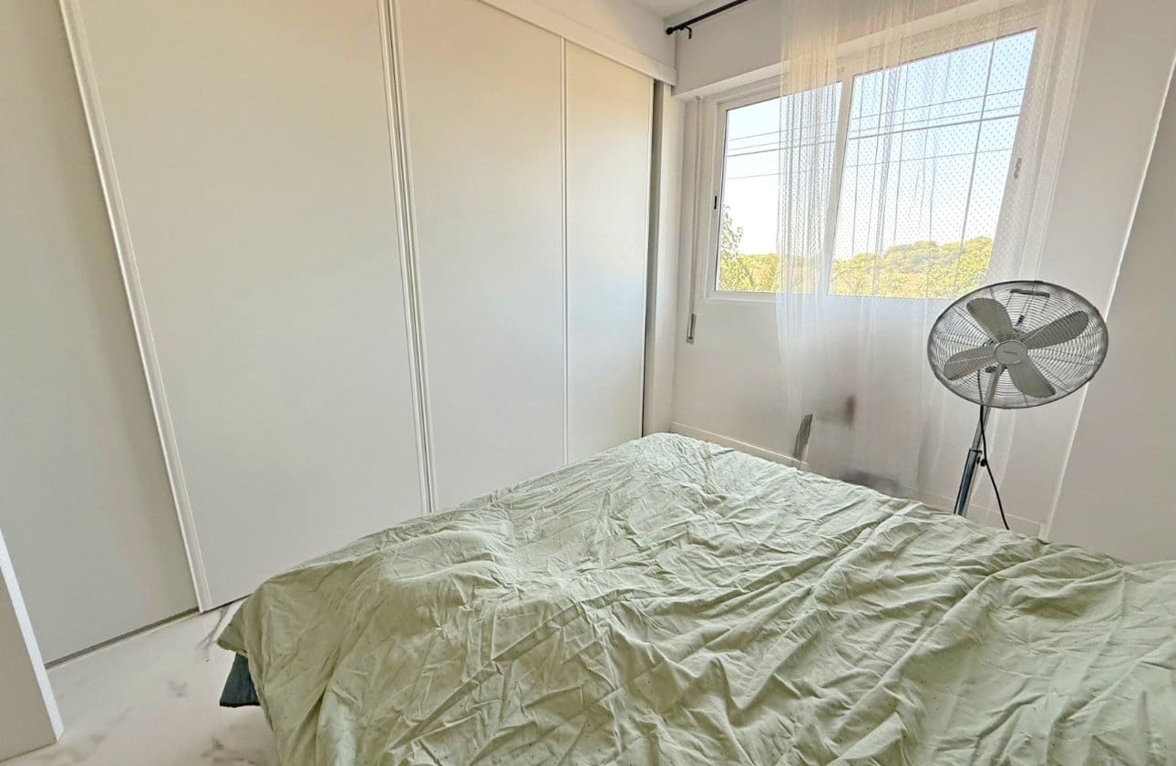 2 slaapkamer Appartement te koop in Orihuela Costa met zwembad - € 275.000 (Ref: 9428992)