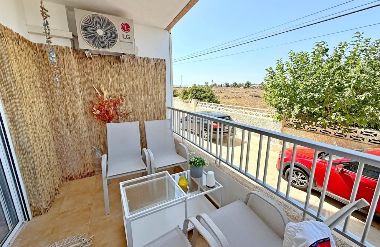 2 slaapkamer Appartement te koop in Orihuela Costa met zwembad - € 275.000 (Ref: 9428992)