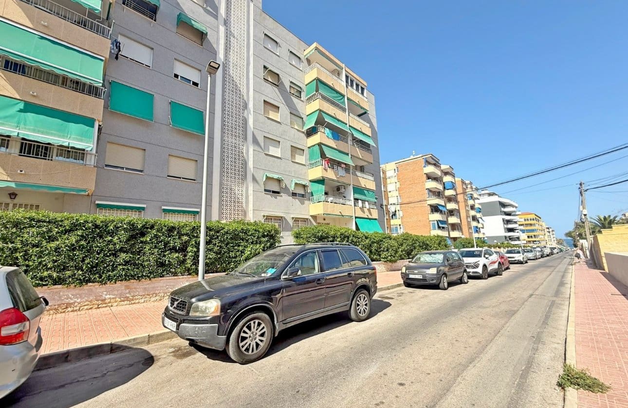 2 slaapkamer Appartement te koop in Orihuela Costa met zwembad - € 275.000 (Ref: 9428992)