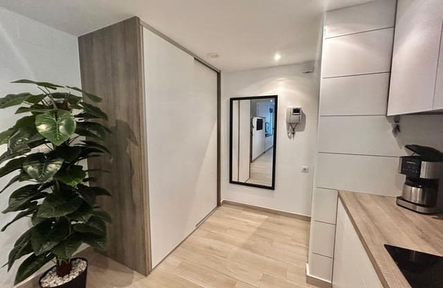 2 bedroom Penthouse for sale in Villamartin, Orihuela with pool garage - € 299,900 (Ref: 9429375)