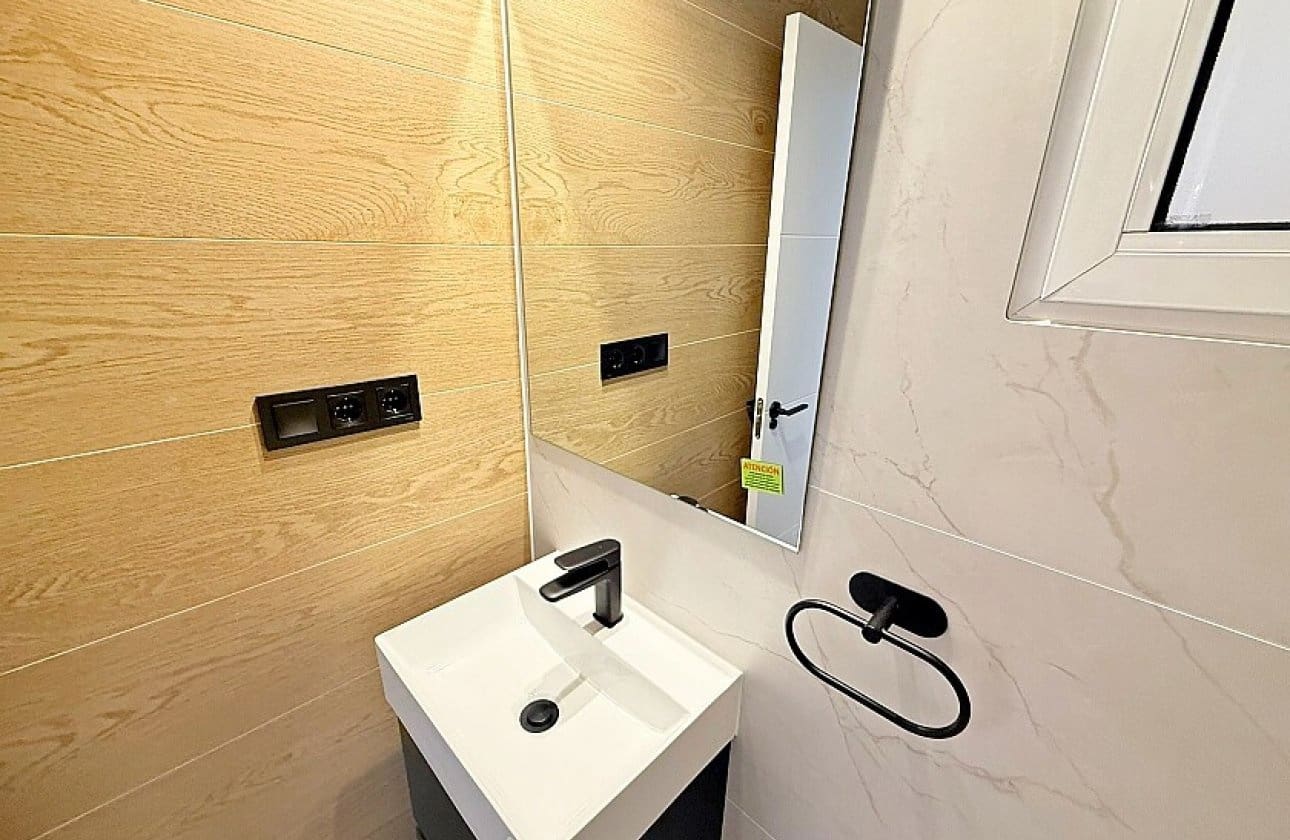 3 chambre Maison de Ville à vendre à Los Altos avec piscine - 294 180 € (Ref: 9429376)