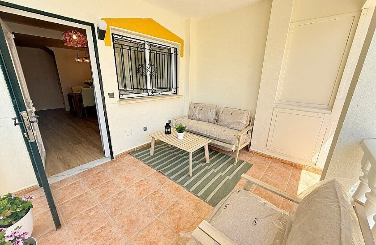 3 chambre Maison de Ville à vendre à Los Altos avec piscine - 294 180 € (Ref: 9429376)