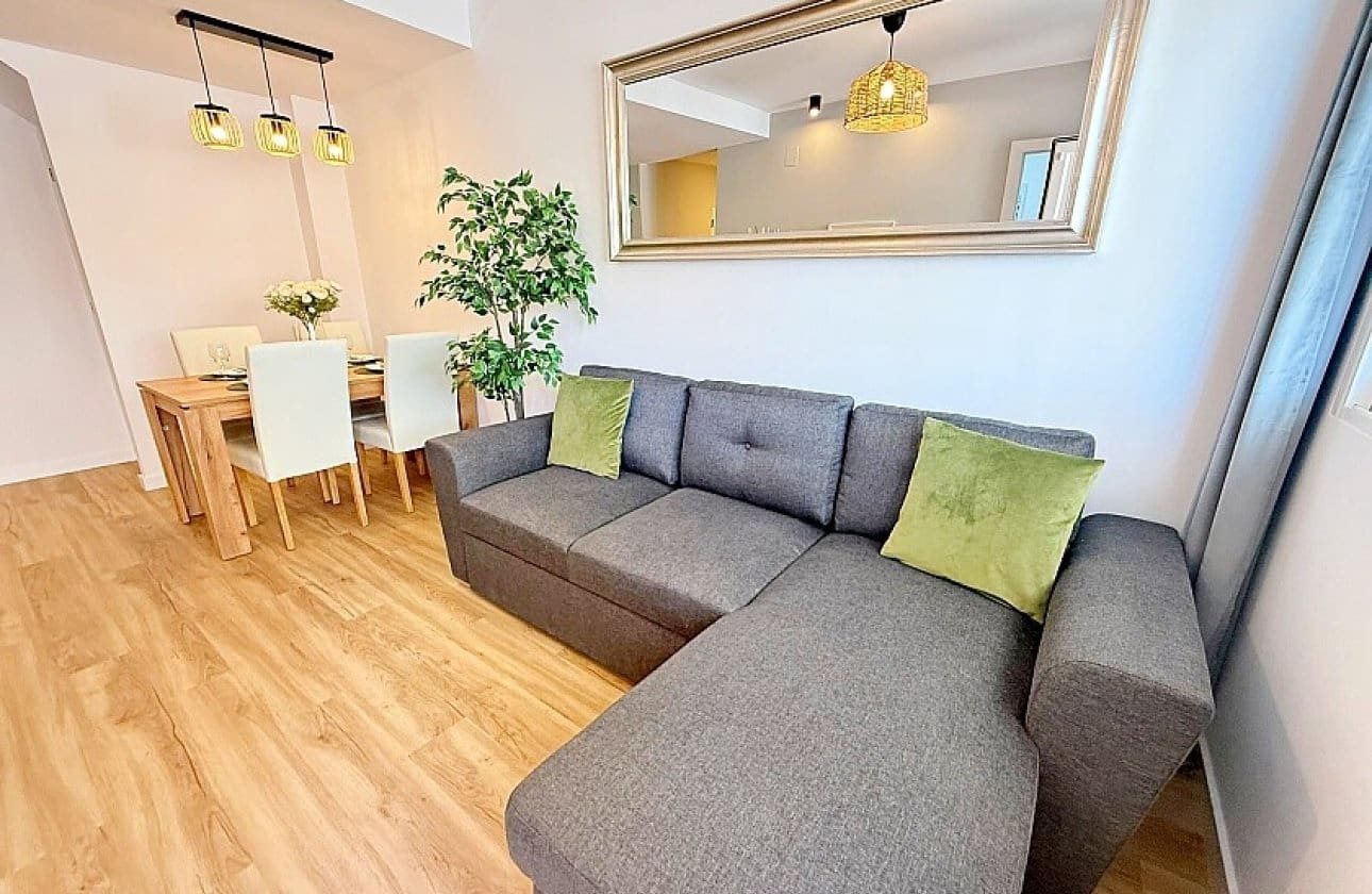 3 chambre Maison de Ville à vendre à Los Altos avec piscine - 294 180 € (Ref: 9429376)