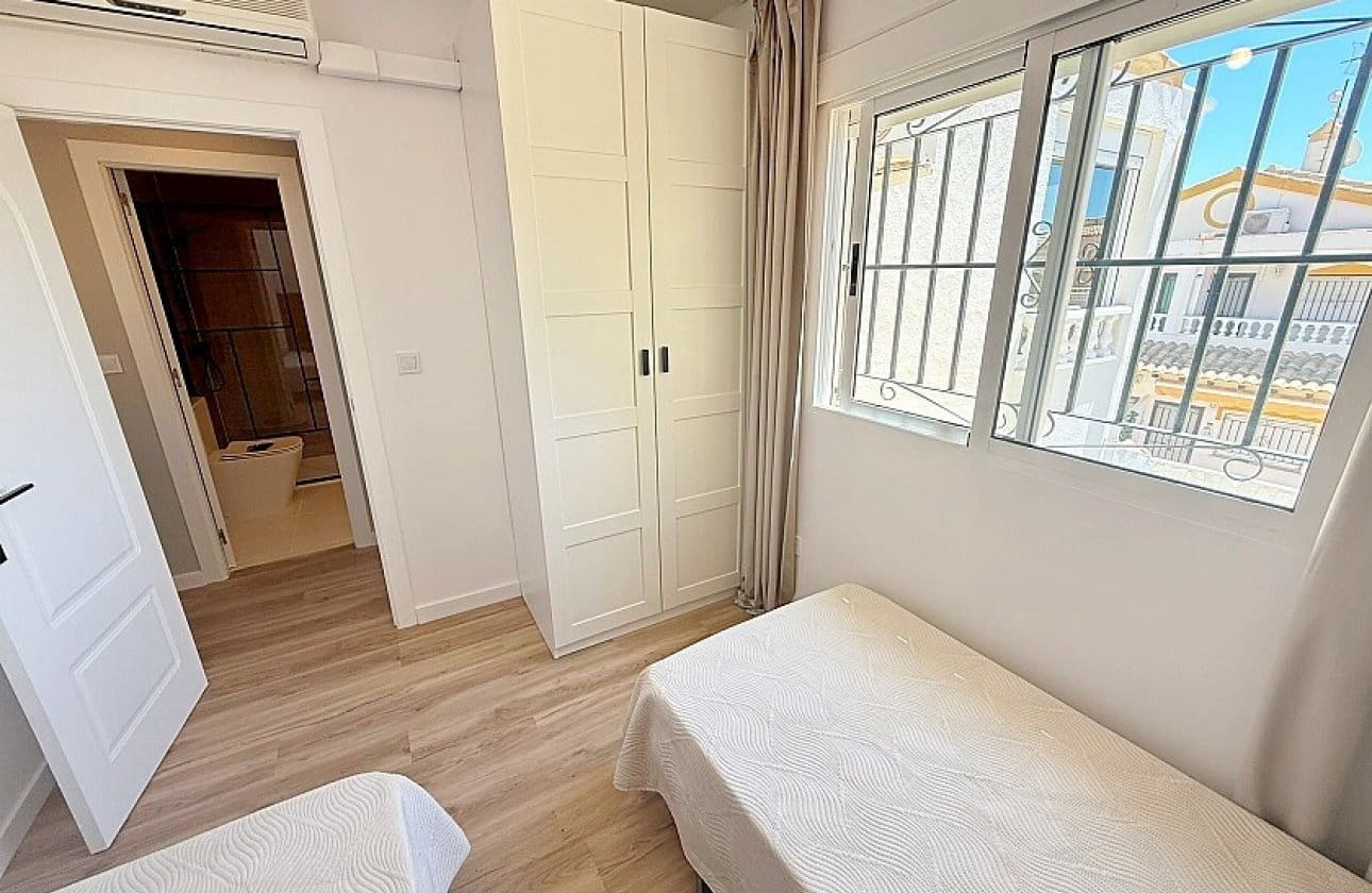 3 chambre Maison de Ville à vendre à Los Altos avec piscine - 294 180 € (Ref: 9429376)