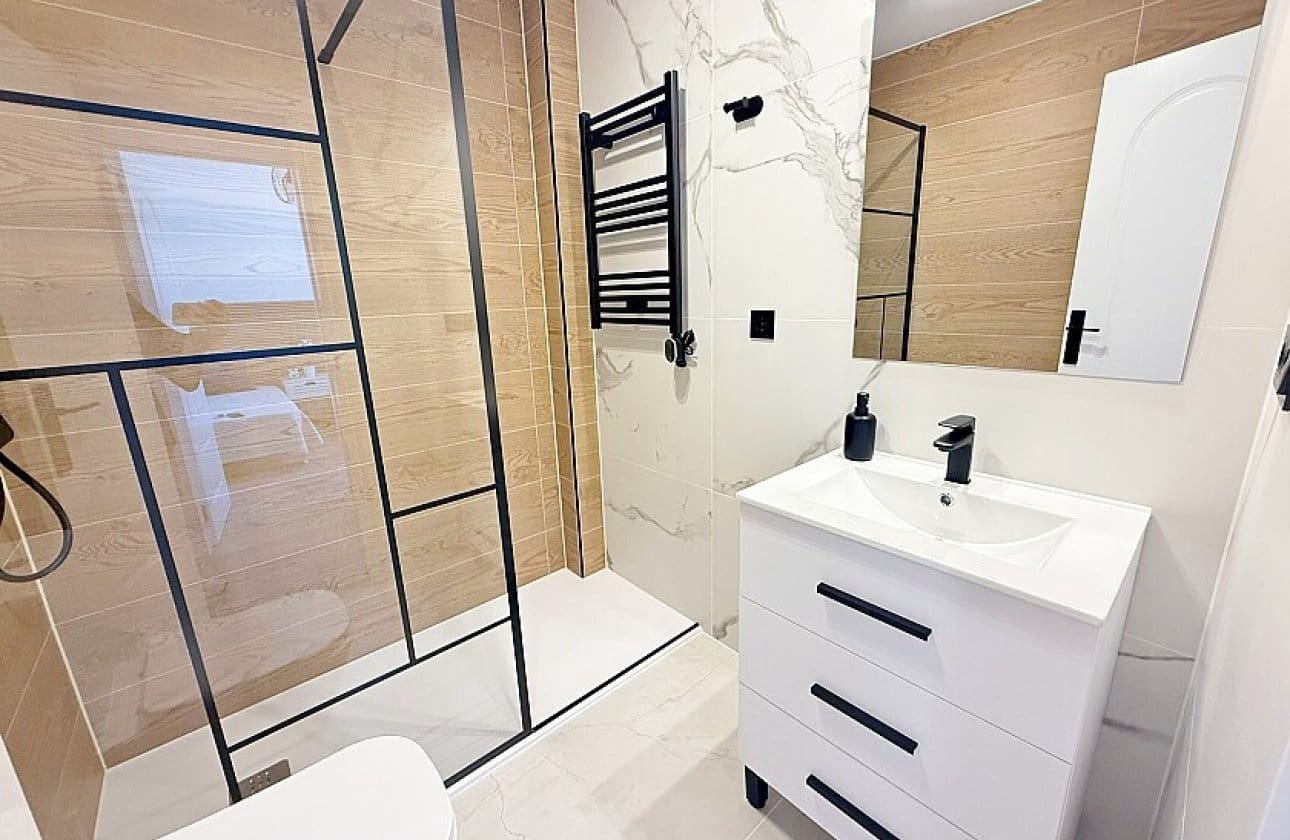 3 chambre Maison de Ville à vendre à Los Altos avec piscine - 294 180 € (Ref: 9429376)