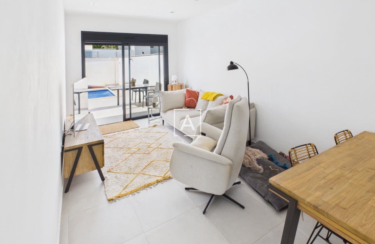 2 chambre Maison de Ville à vendre à Pilar de la Horadada avec piscine - 299 995 € (Ref: 9429378)