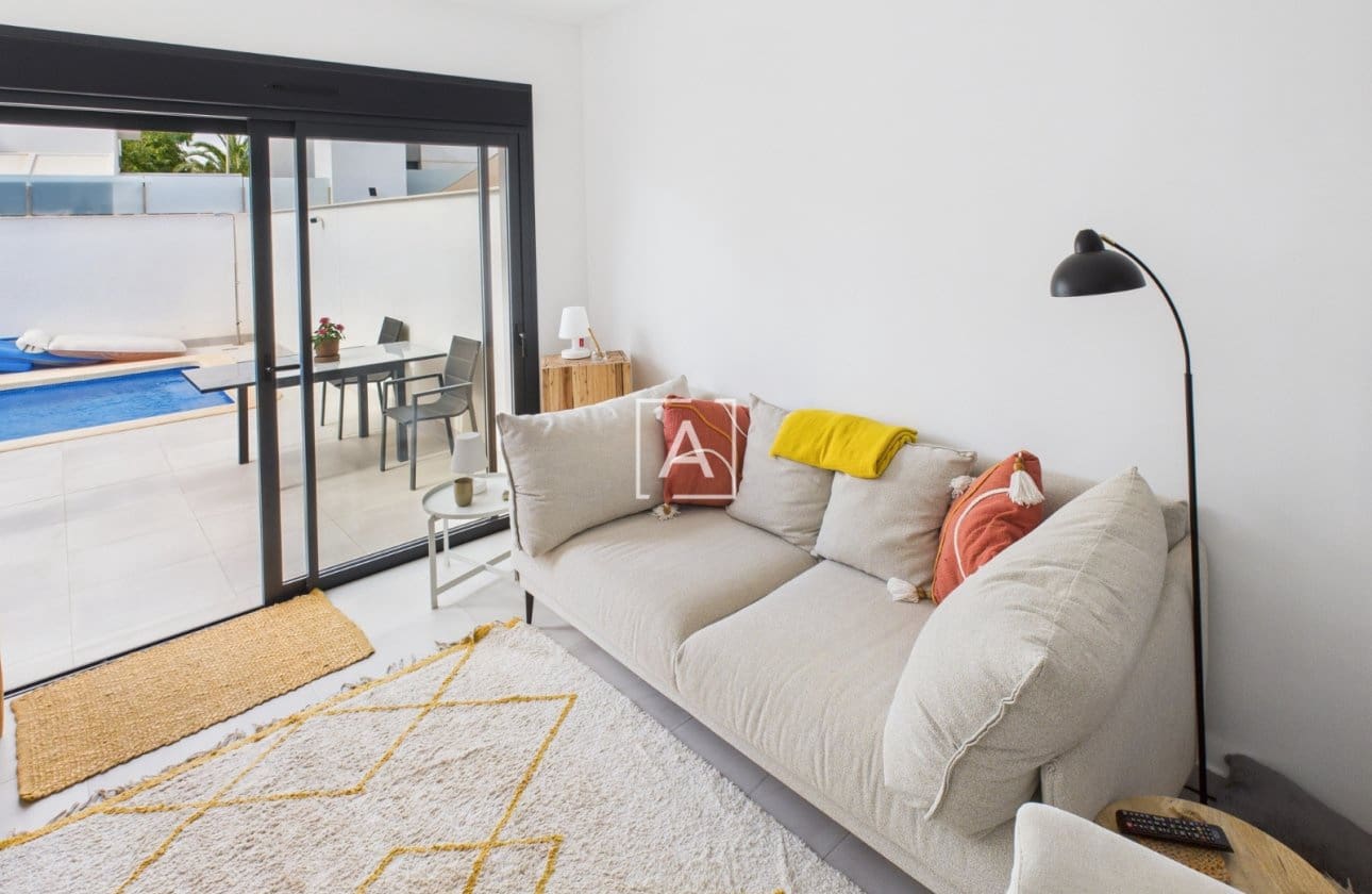 2 chambre Maison de Ville à vendre à Pilar de la Horadada avec piscine - 299 995 € (Ref: 9429378)