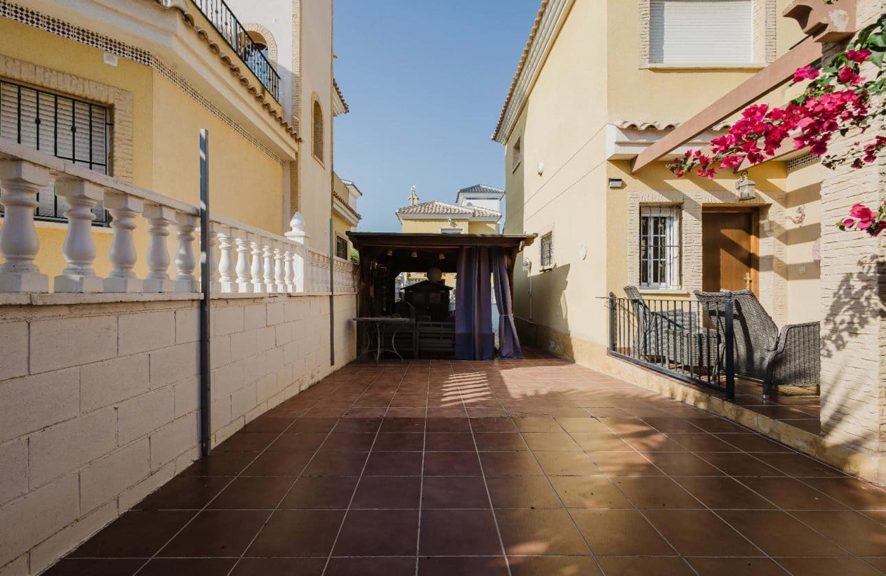 3 sovrum Villa till salu i Lo Crispin med pool - 249 900 € (Ref: 9429380)