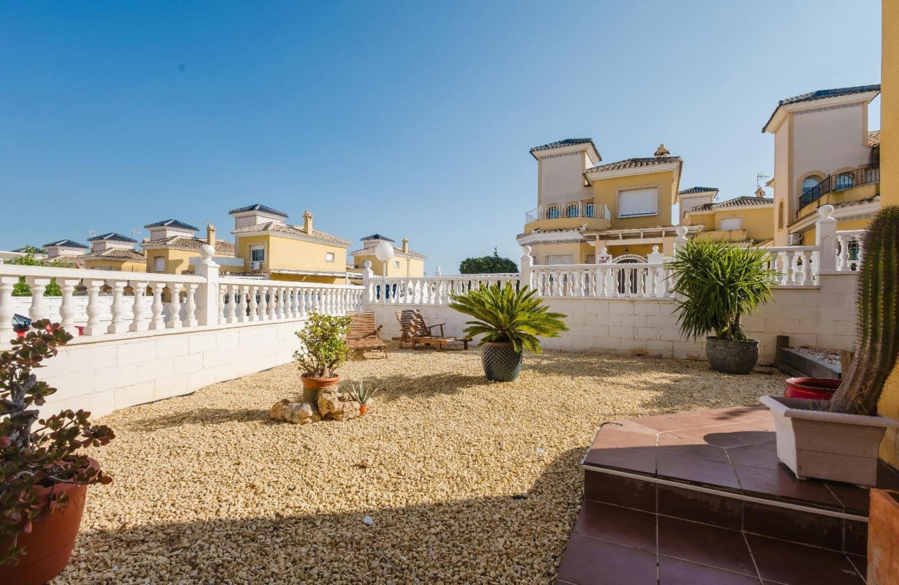 3 sovrum Villa till salu i Lo Crispin med pool - 249 900 € (Ref: 9429380)