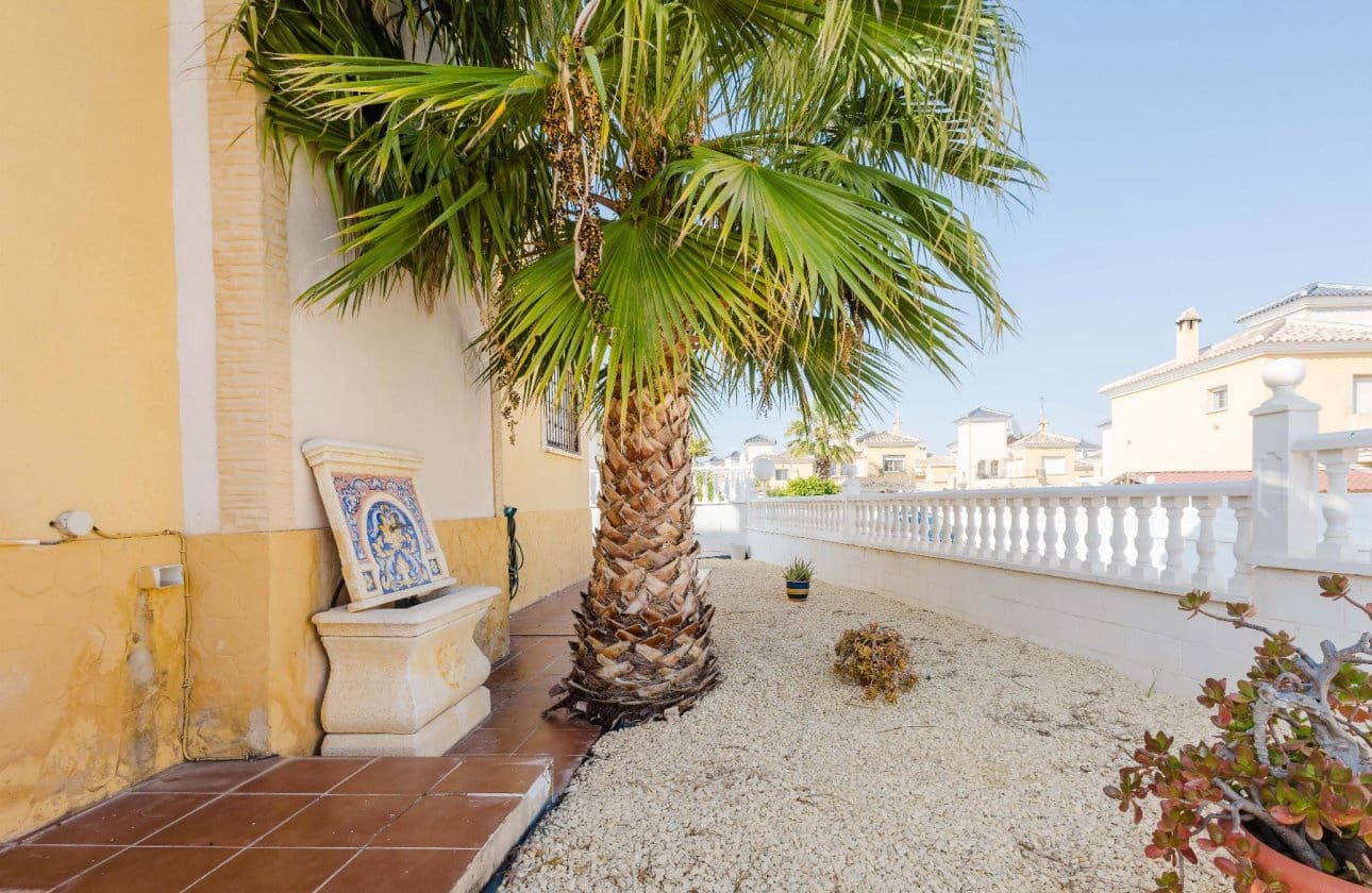 3 sovrum Villa till salu i Lo Crispin med pool - 249 900 € (Ref: 9429380)