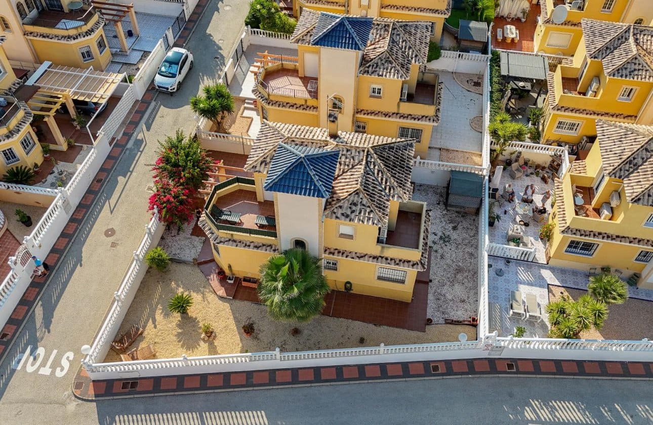 3 sovrum Villa till salu i Lo Crispin med pool - 249 900 € (Ref: 9429380)