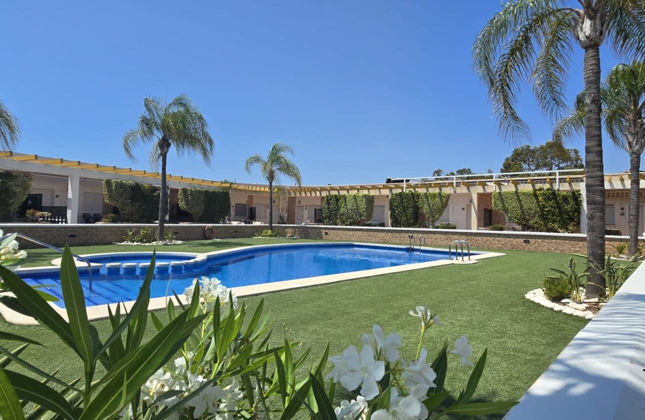 2 bedroom Townhouse for sale in Mil Palmeras with pool - € 229,900 (Ref: 9429381)