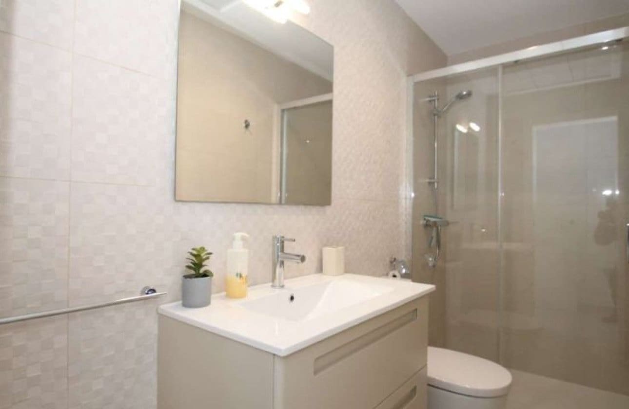 3 bedroom Villa for sale in Pilar de la Horadada - € 319,000 (Ref: 9429382)