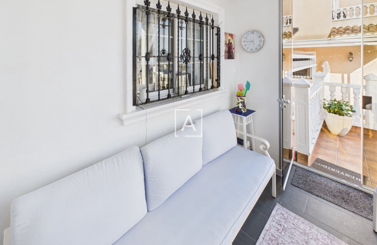 3 bedroom Villa for sale in Pinar de Campoverde with pool - € 397,500 (Ref: 9429388)