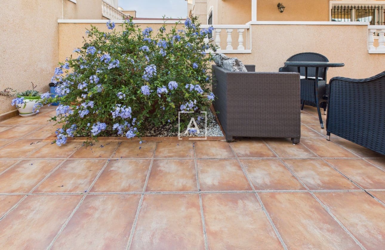 3 bedroom Villa for sale in Pinar de Campoverde with pool - € 397,500 (Ref: 9429388)