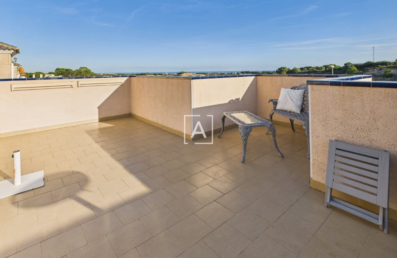 3 bedroom Villa for sale in Pinar de Campoverde with pool - € 397,500 (Ref: 9429388)