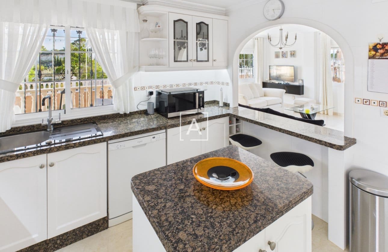 3 bedroom Villa for sale in Pinar de Campoverde with pool - € 397,500 (Ref: 9429388)