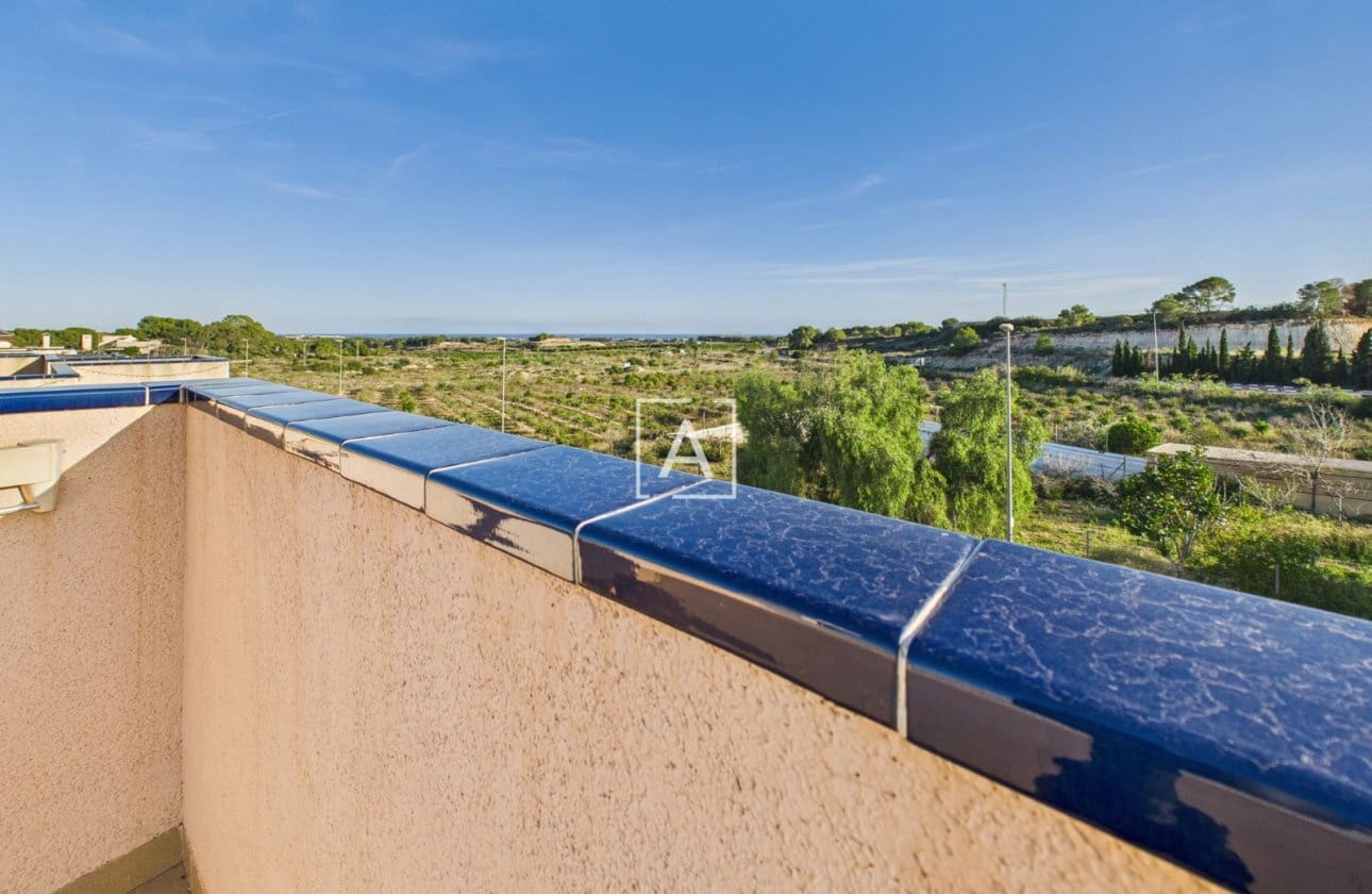 3 bedroom Villa for sale in Pinar de Campoverde with pool - € 397,500 (Ref: 9429388)