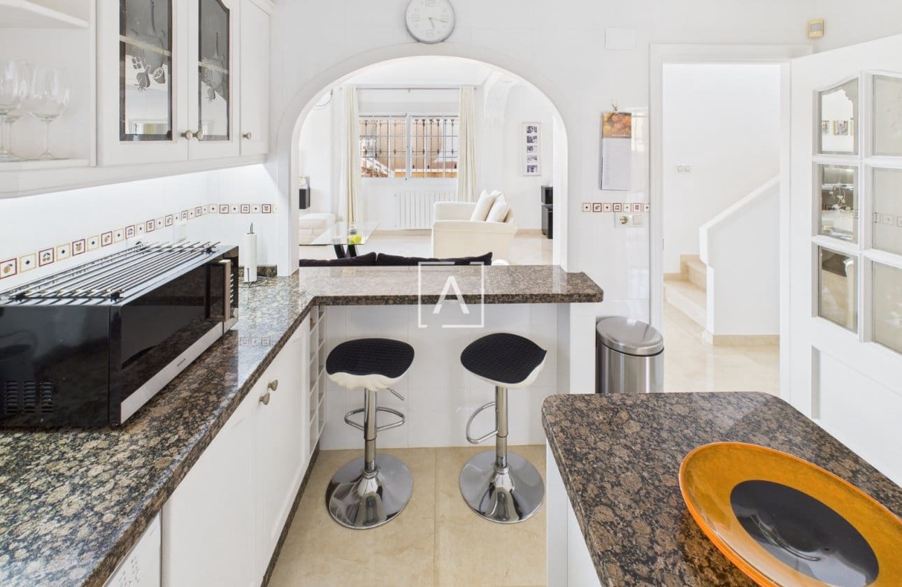 3 bedroom Villa for sale in Pinar de Campoverde with pool - € 397,500 (Ref: 9429388)