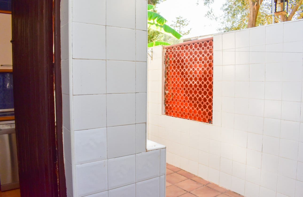 4 bedroom Villa for sale in Orihuela Costa - € 560,000 (Ref: 9429389)