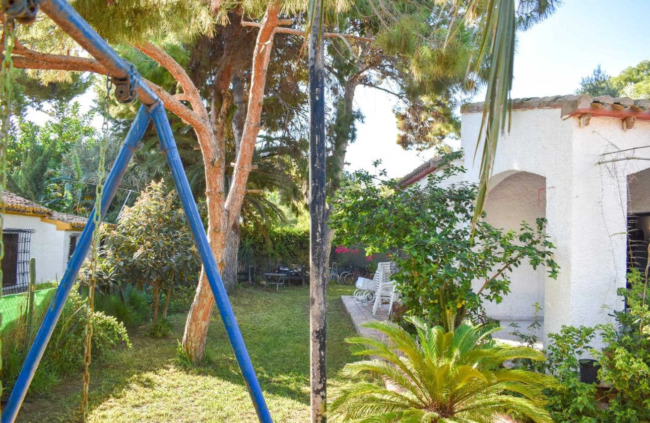 4 bedroom Villa for sale in Orihuela Costa - € 560,000 (Ref: 9429389)