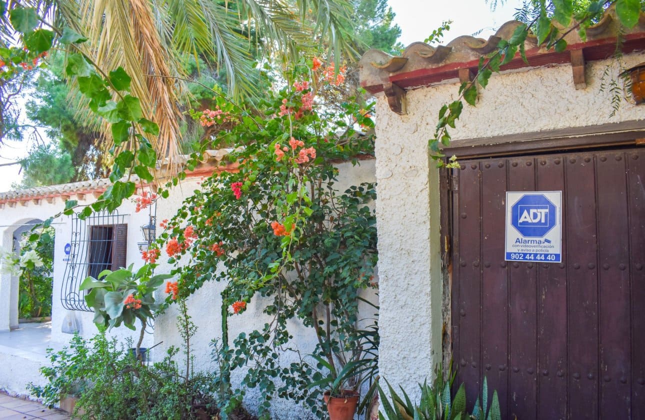 4 bedroom Villa for sale in Orihuela Costa - € 560,000 (Ref: 9429389)