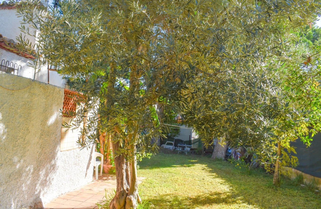 4 bedroom Villa for sale in Orihuela Costa - € 560,000 (Ref: 9429389)