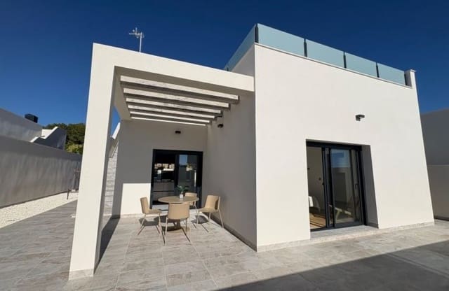 3 quarto Moradia para venda em Pinar de Campoverde, Pilar de la Horadada com piscina garagem - 431 500 € (Ref: 9429392)