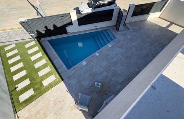 3 quarto Moradia para venda em Pinar de Campoverde, Pilar de la Horadada com piscina garagem - 431 500 € (Ref: 9429392)