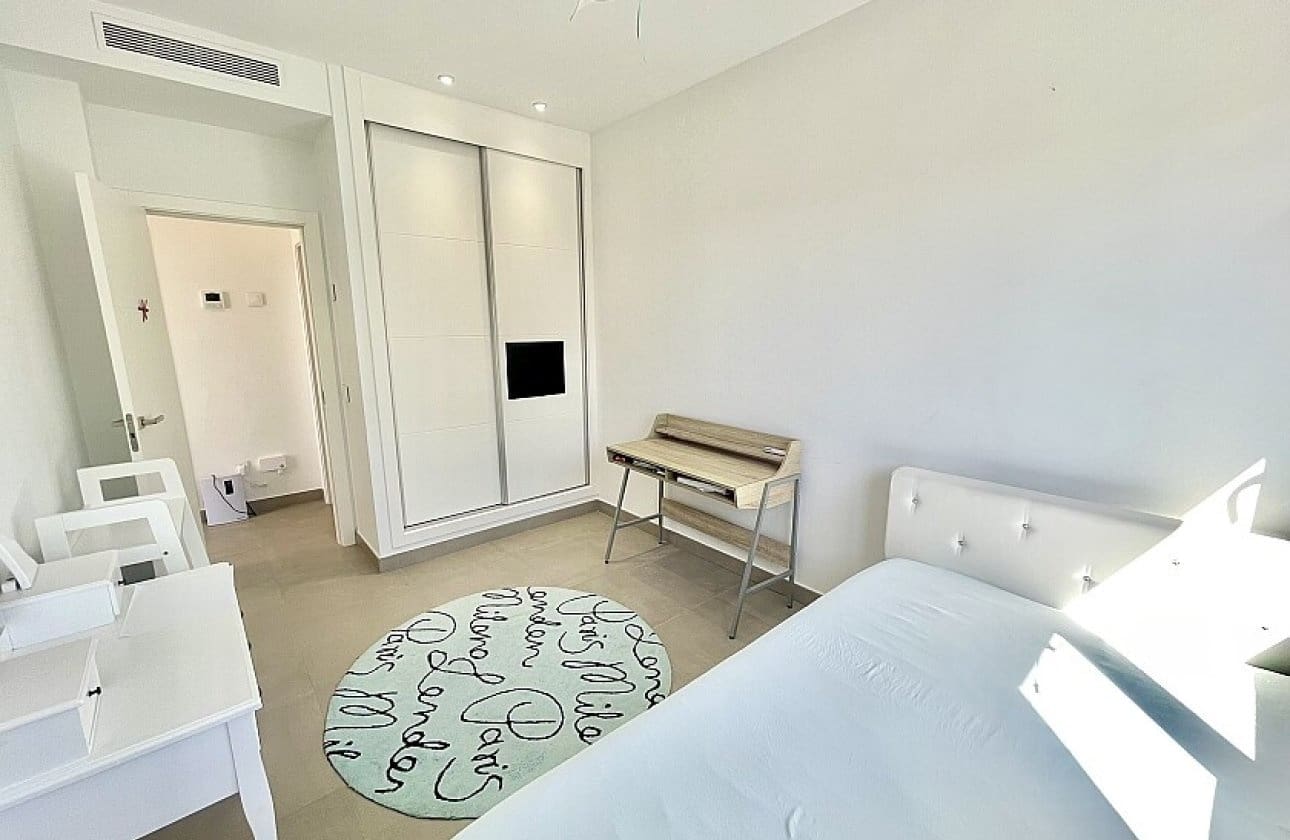 3 slaapkamer Villa te koop in Pilar de la Horadada - € 475.000 (Ref: 9429393)