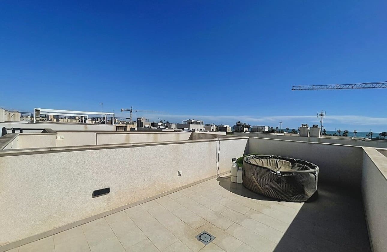 3 slaapkamer Villa te koop in Pilar de la Horadada - € 475.000 (Ref: 9429393)